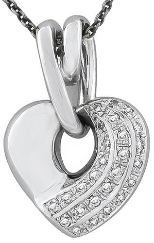 Round Cut Diamond 18k White Gold Heart Pendant