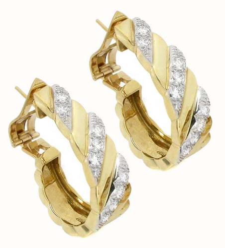 Round Cut Diamond 18k Yellow Gold Huggie Earrings