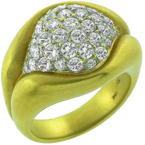 Estate  Mayors 1.50ct Round Cut Diamond 18k Yellow Gold Ring 