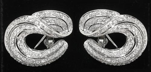 Vintage Round Cut Diamond 18k White Gold Earrings