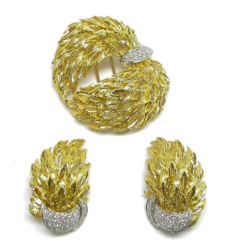 1960's Round Cut Diamond 18k Two-tone Gold Pin and Earrings Set