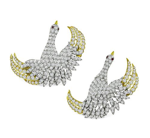 Round Cut Diamond 18k White and Yellow Gold Swan Pin Set