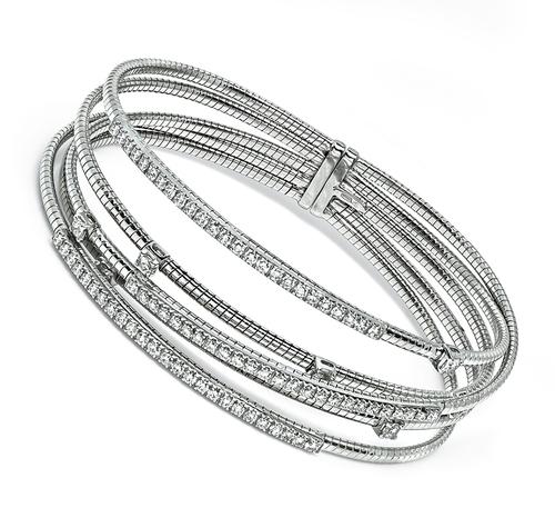 Round Cut Diamond 18k White Gold Bangle