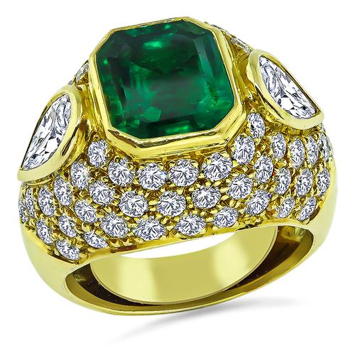 Natual GIA Emerald Cut Colombian Emerald Pear and Round Cut Diamond 18k Yellow Gold Ring