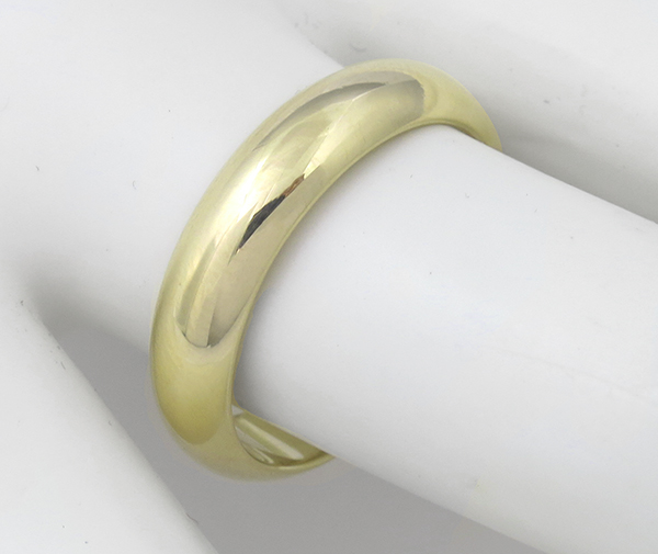 1960s 14k yellow gold wedding band 3/4 view photo