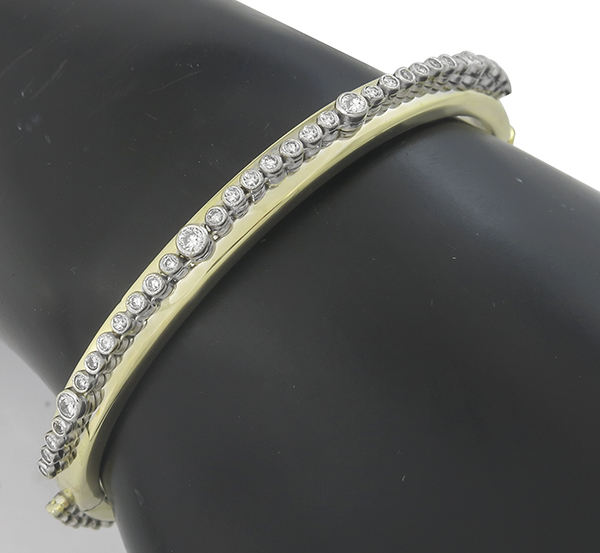 2.20ct diamond gold bangle front view photo