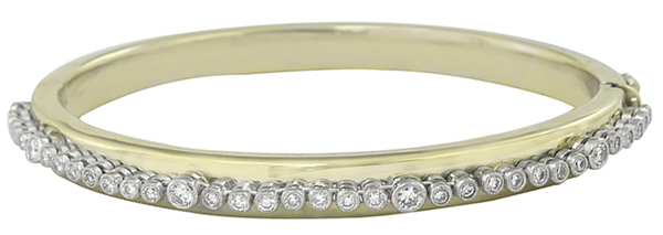 2.20ct diamond gold bangle front view photo