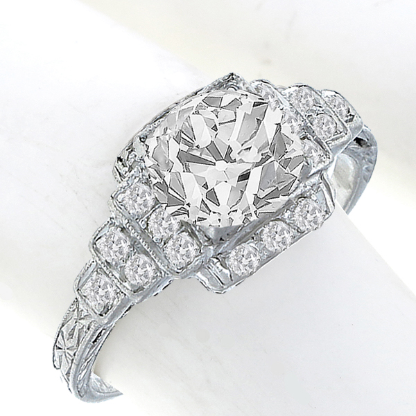 platinum diamond engagement ring 1