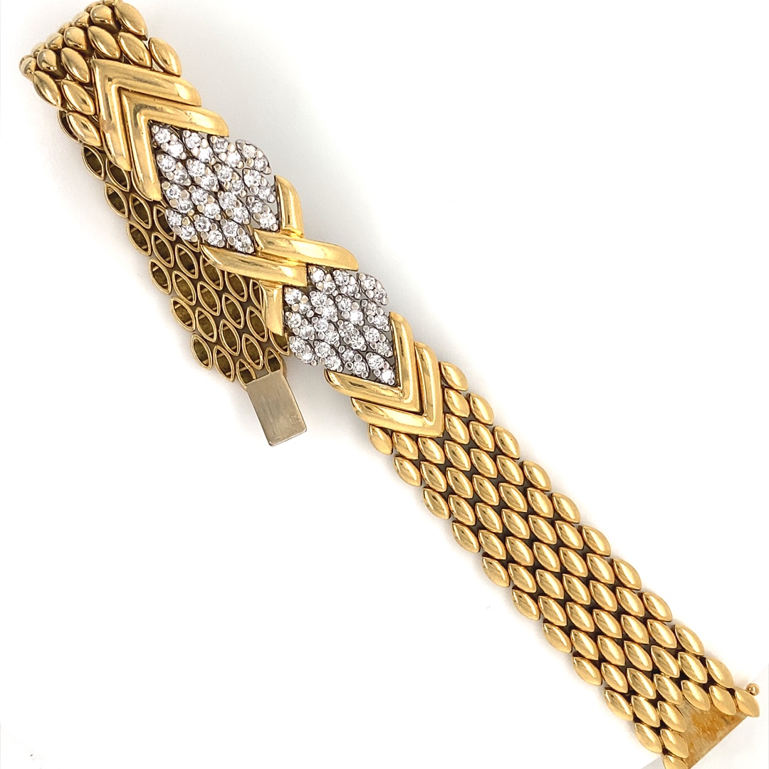 Vintage Diamond Bee Hive 18 karat Gold Bracelet
