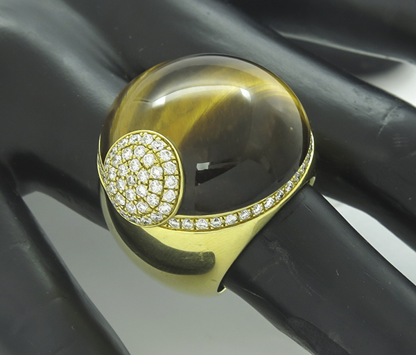 roberto coin tiger's eye diamond 18k gold ring 3/4 view photo