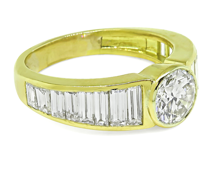 Estate 1.53ct Center Diamond 1.00ct Side Diamond Gold Ring