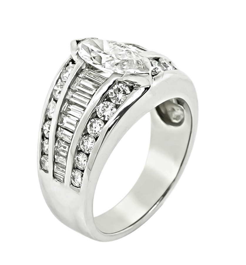 Estate 1.25ct Center Diamond 2.00ct Diamond Gold Ring