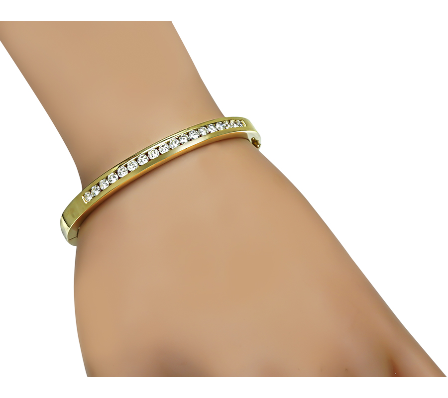 Estate 1.80ct Diamond Gold Bangle