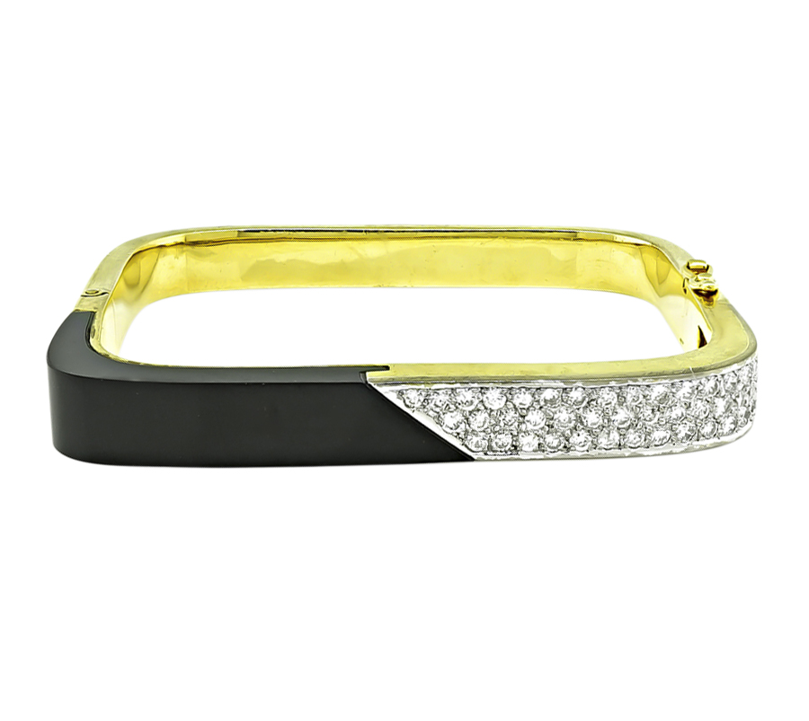 1970s 2.25ct Diamond Onyx Gold Bangle