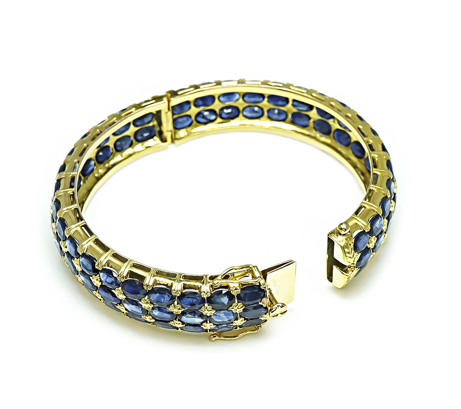 Estate 85.00ct Sapphire Gold Bangle