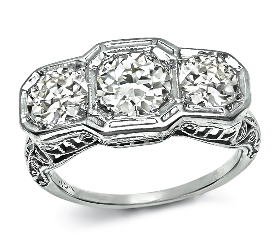 Vintage 1.75cttw Diamond Gold 3 Stone Ring