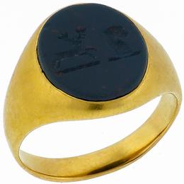 18k yellow gold signet ring 1